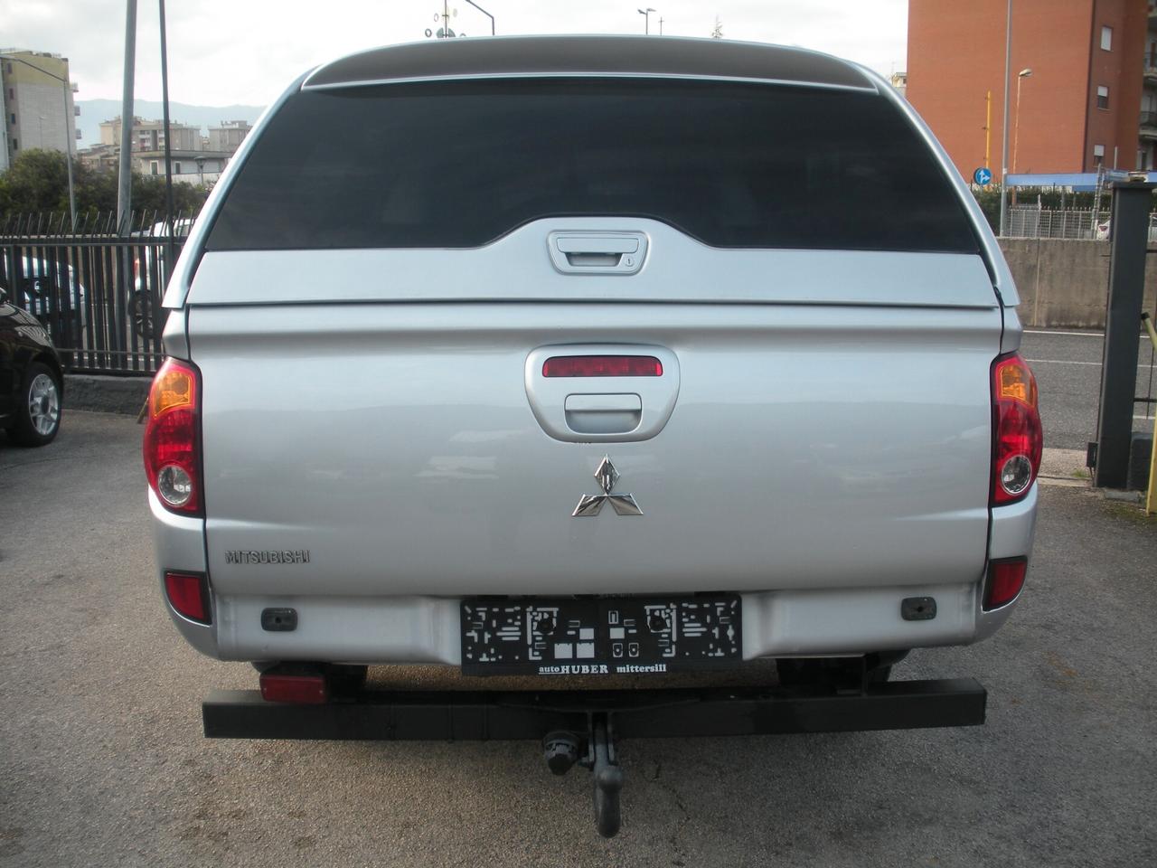 Mitsubishi L200 2.5 DI-D/136CV DC Invite DPF cabina lunga restyling
