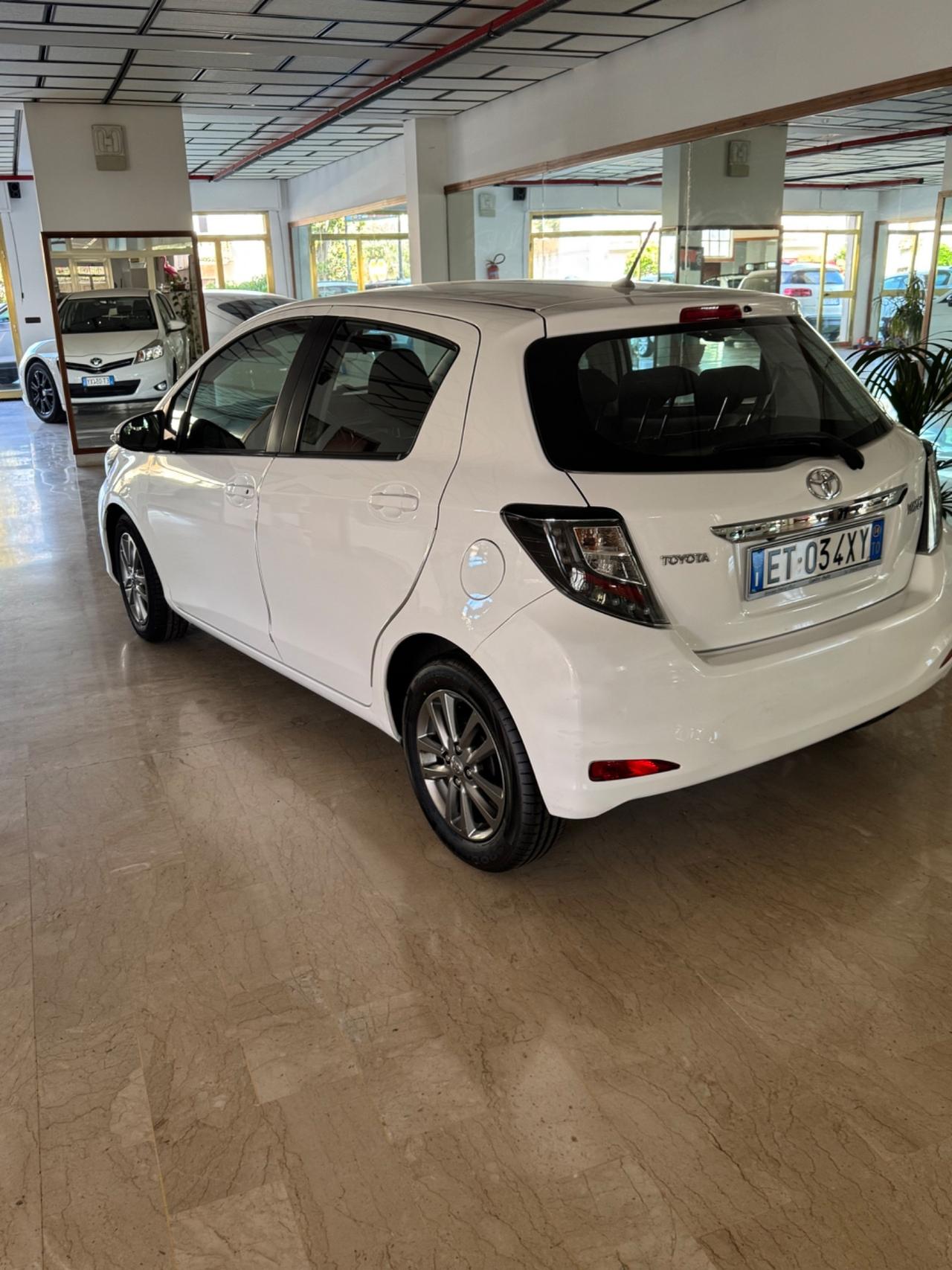 Toyota Yaris 1.4 D-4D 5 porte Lounge