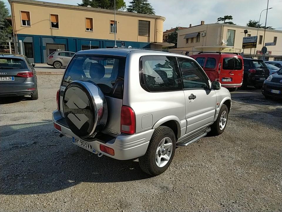 Suzuki Grand Vitara 1.6i 16V cat 3 porte