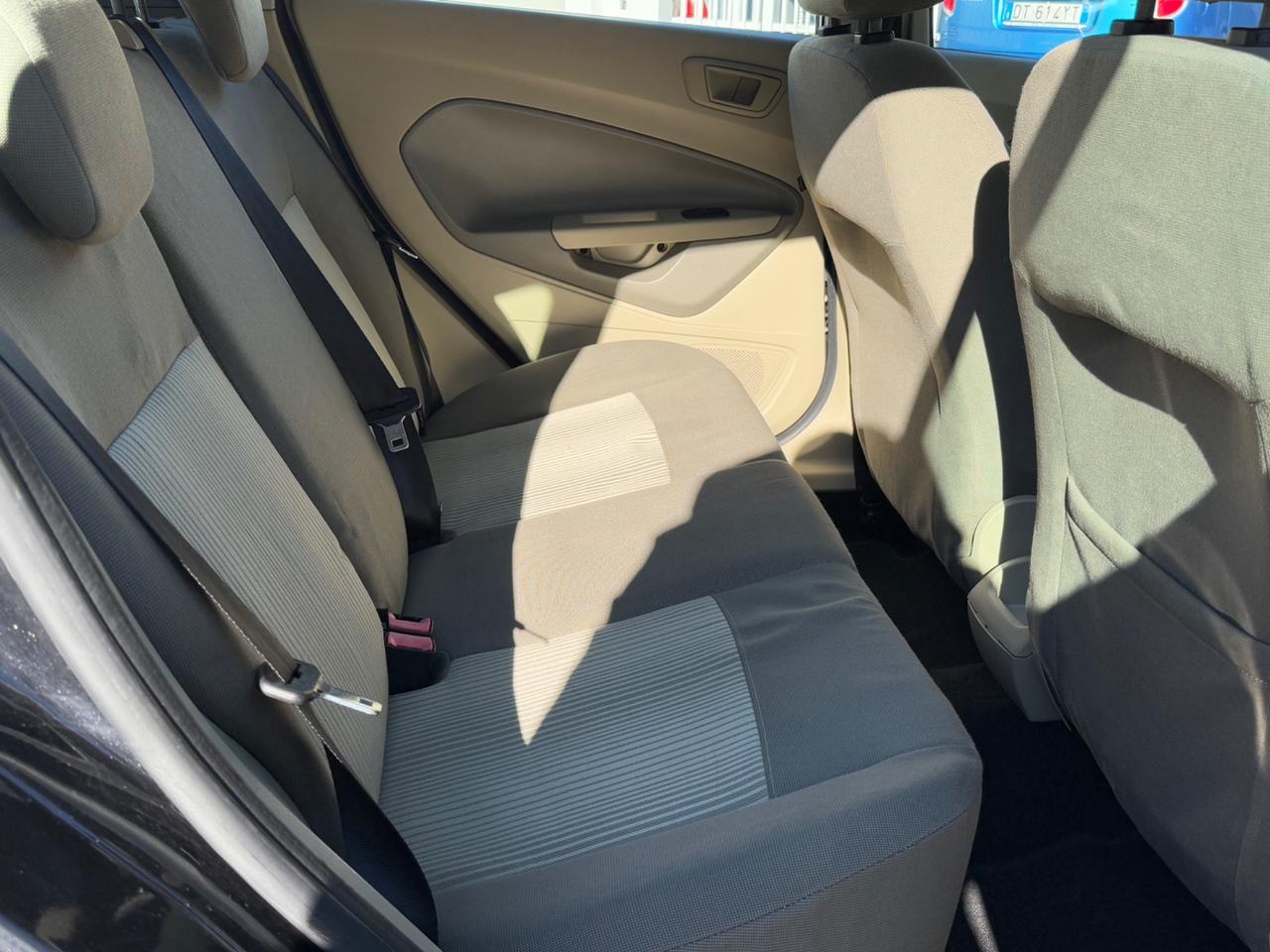 Ford Fiesta 1.4 TDCi 70CV 5p. Business