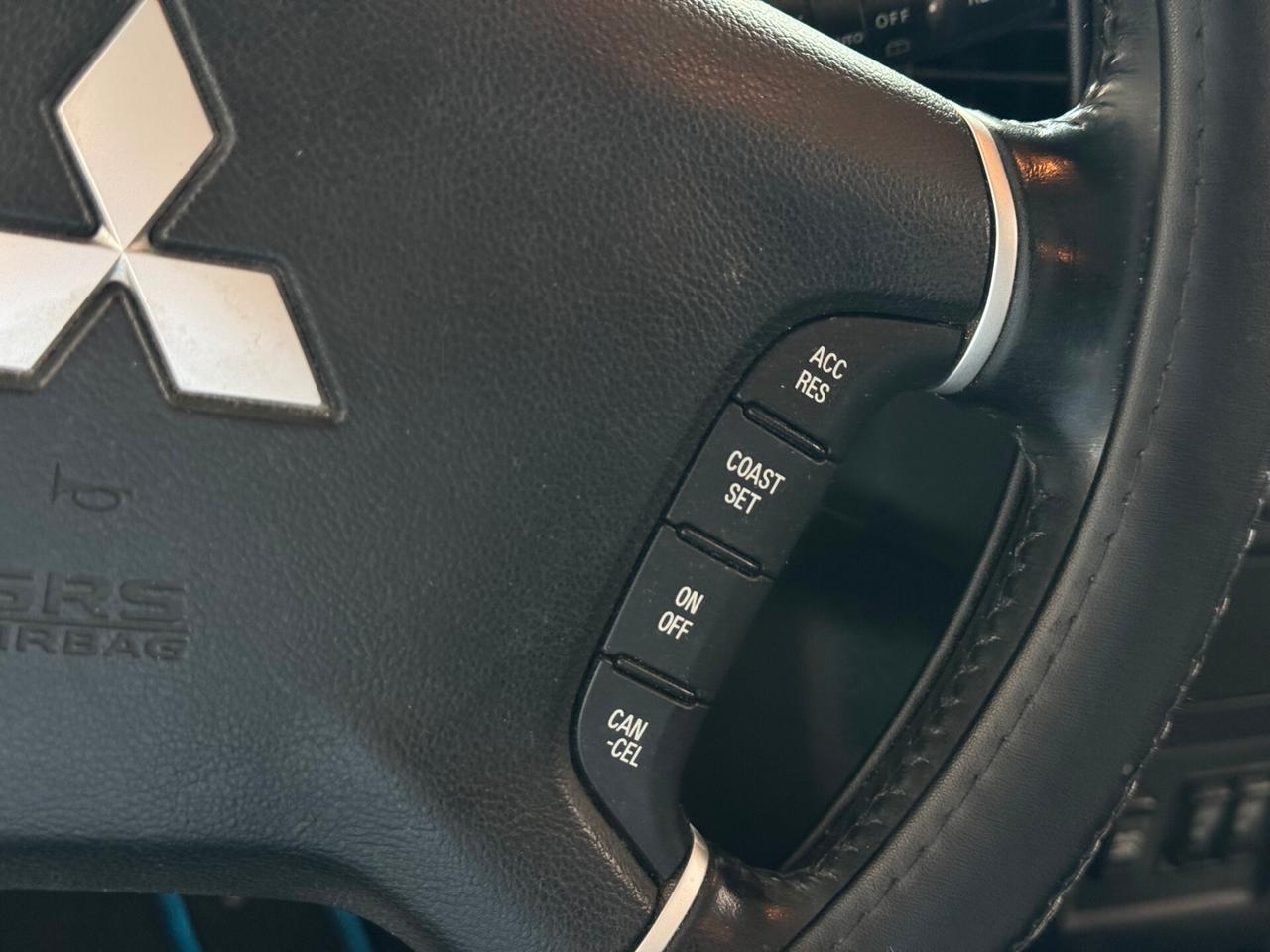MITSUBISHI PAJERO 3.8cc V6 24V 250CV AUTOMATICO