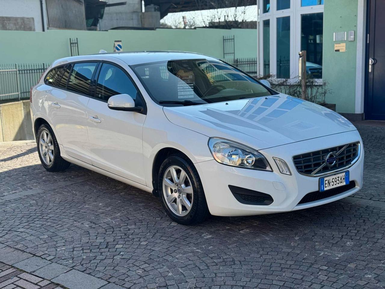 Volvo V60 D2 1.6 Powershift Ocean Race