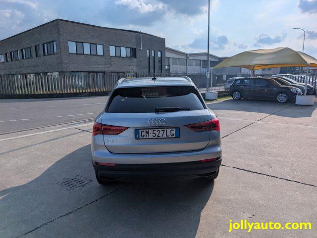 AUDI Q3 45 TFSI e S tronic Business Plug in Hybrid