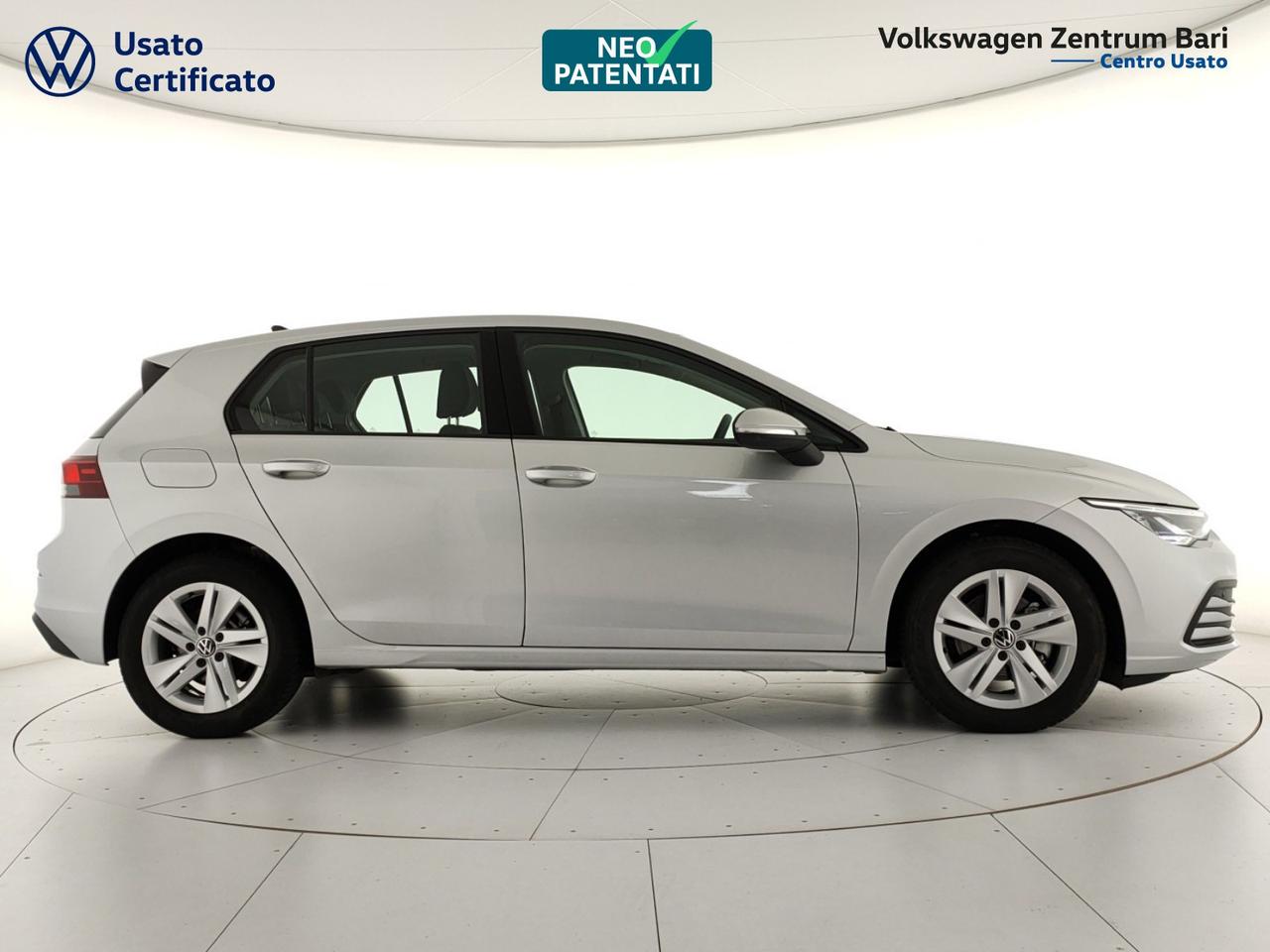 Volkswagen Golf 2.0 tdi life 115cv dsg
