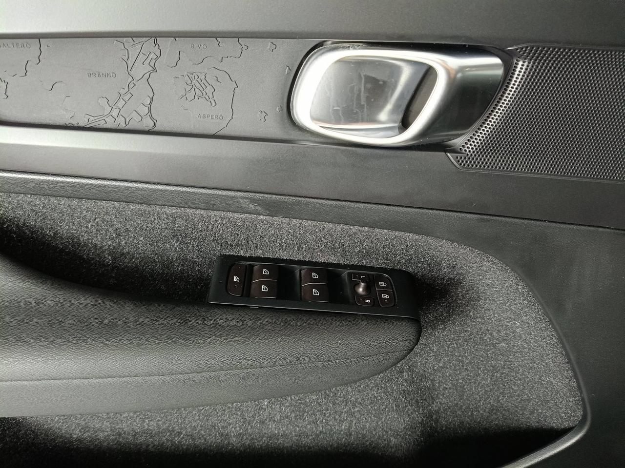VOLVO XC40 - XC40 2.0 d3