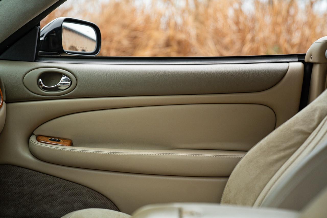 Jaguar XK 8 QDV CABRIOLET - JAG00083