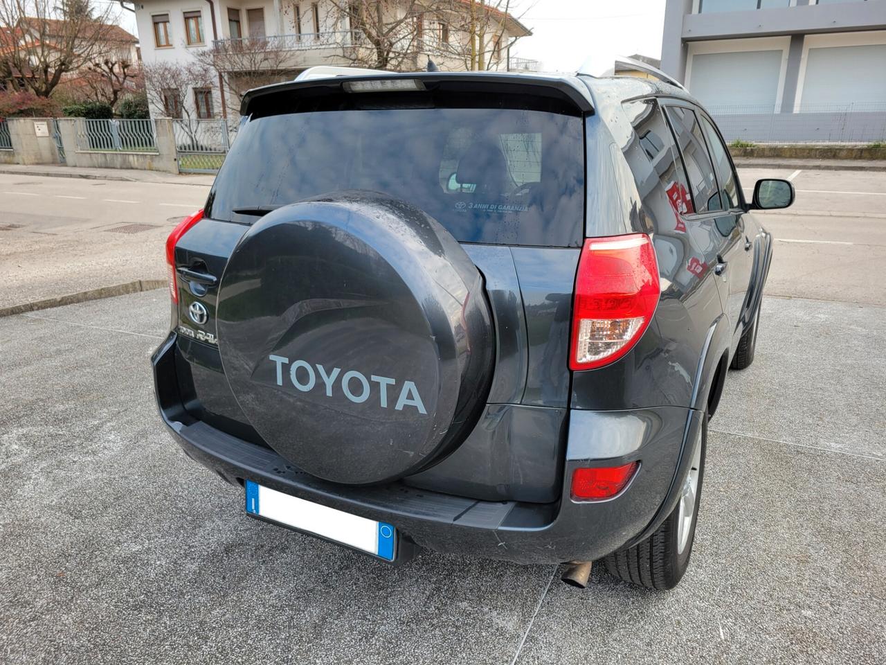 Toyota RAV4 2.2 D-4D 177 CV Luxury