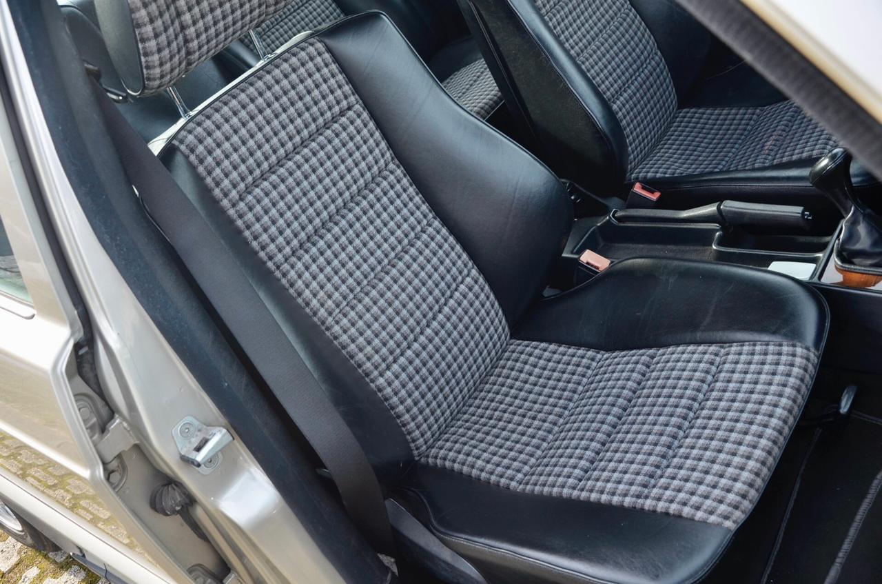 MERCEDES-BENZ 190 E 2.3-16 185cv, OTTIME CONDIZIONI, SERVICE CON FATTURE, MATCHING NUMBER, TETTO, A/C, PERMUTE