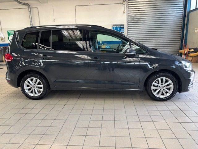 VOLKSWAGEN Touran 1.5 TSI EVO Business BlueMotion Technology