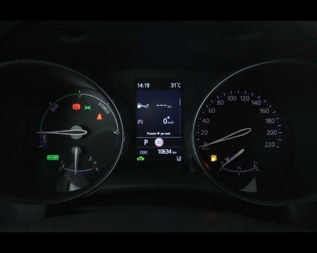 TOYOTA C-HR 1.8 Hybrid E-CVT Business