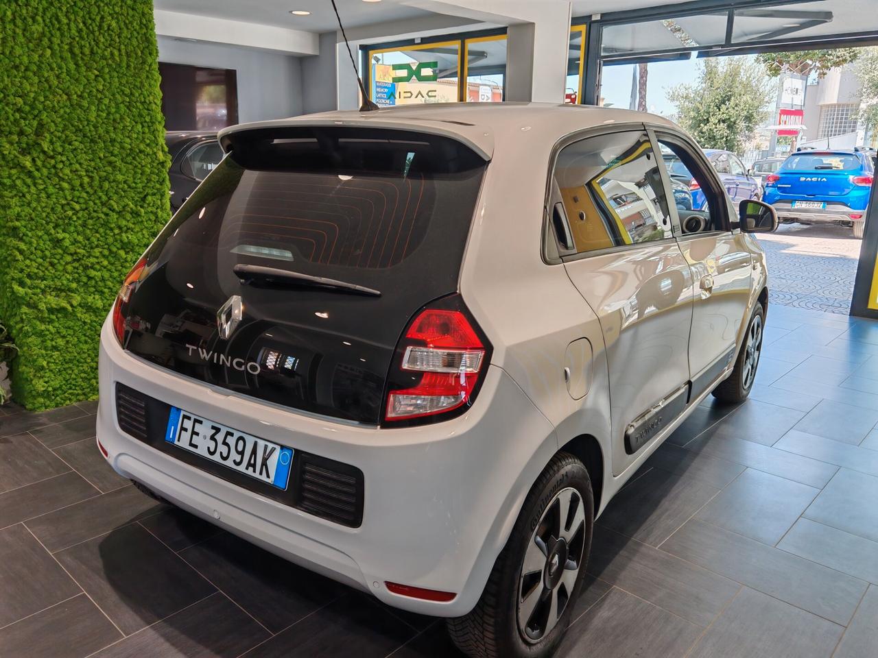 Renault Twingo TCe 90 CV EDC Lovely