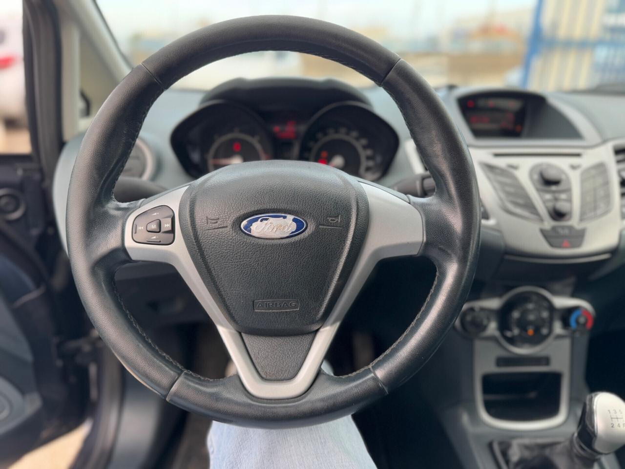 Ford Fiesta 1.4 TDCi 68CV 5 porte