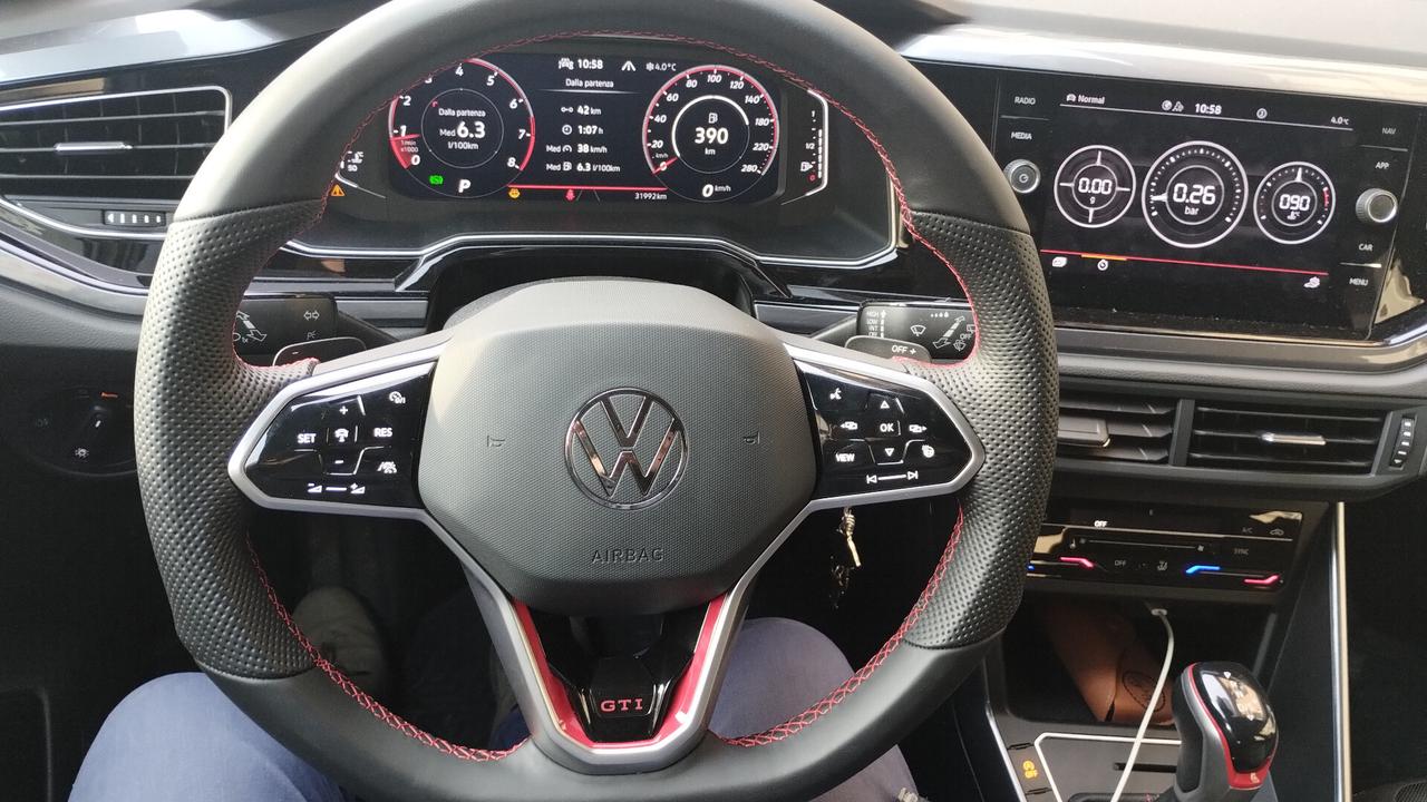 Volkswagen Polo 2.0 TSI DSG GTI