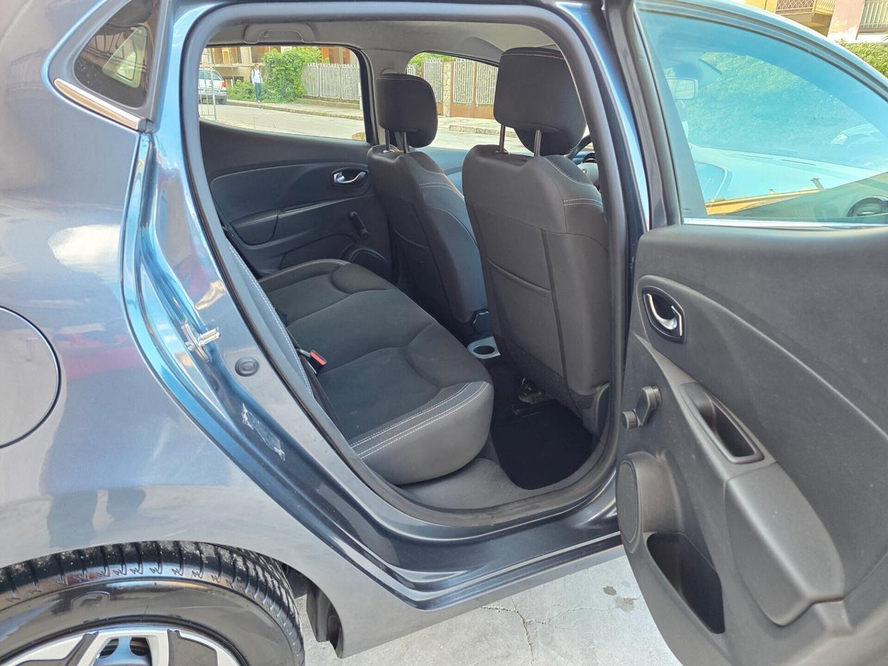 Renault Clio dCi 8V 75 CV 5 porte Duel