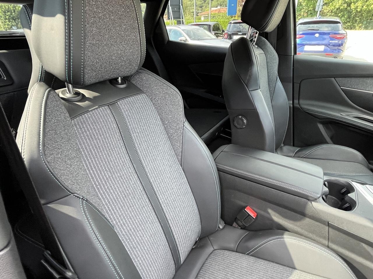 PEUGEOT 3008 1500 HDI 130 CV AUT. ALLURE
