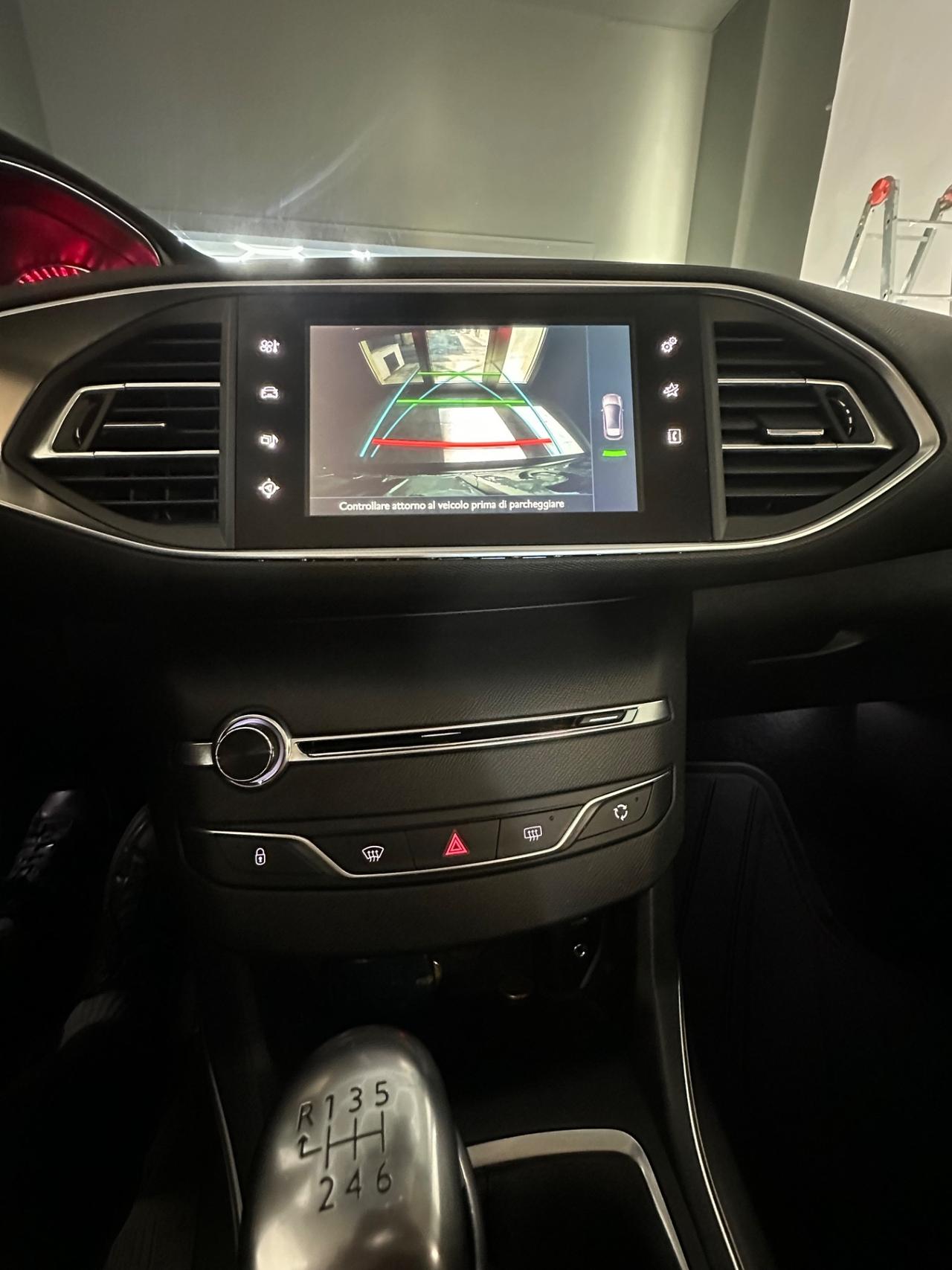 Peugeot 308 BlueHDi 150 S&S Allure