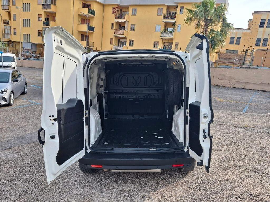 Fiat Doblo Doblò 1.4 T-Jet Natural Power PL-TN Cargo Maxi Lam. 3posti "Lounge"