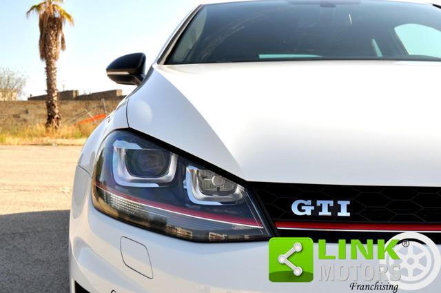 VOLKSWAGEN Golf GTI Performance 2.0 TSI 230 cv