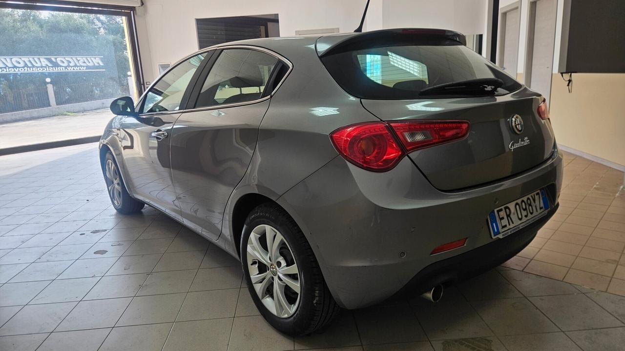 Alfa Romeo Giulietta 1.6 JTDm-2 105 CV Exclusive