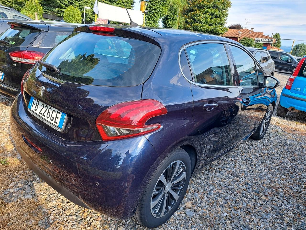 Peugeot 208 PureTech 82 5 porte Allure