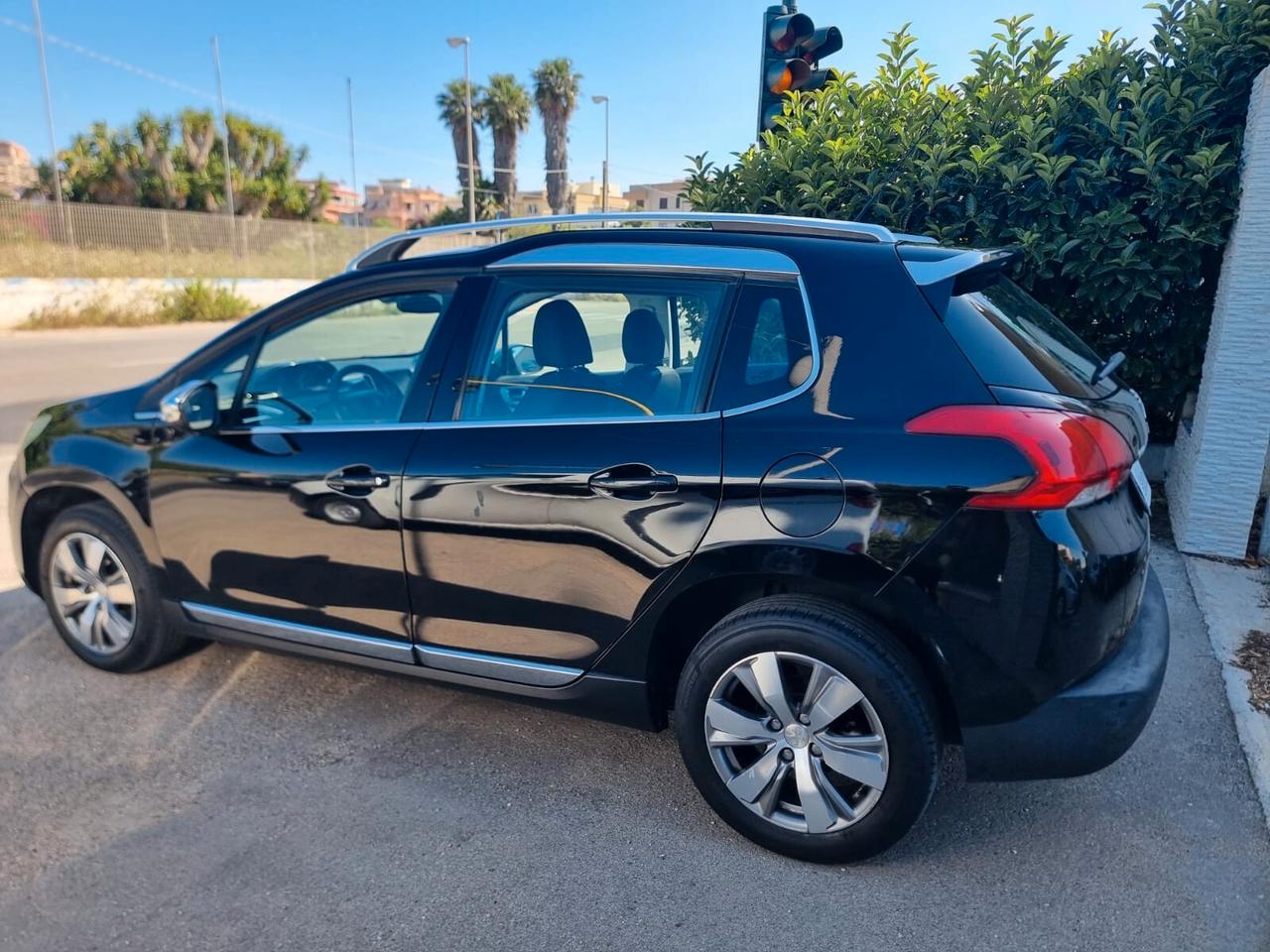 Peugeot 2008 1.2 VTi 82CV Active