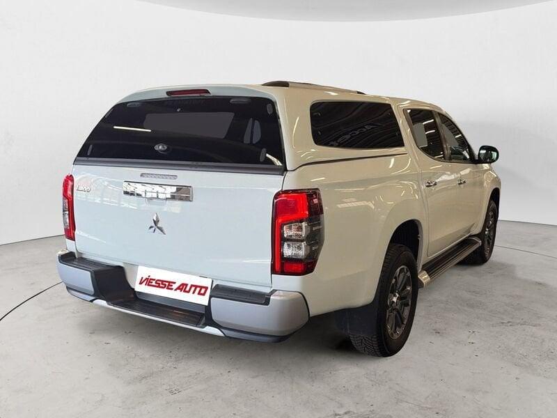 Mitsubishi L200 L200 d.cab 2.3d Intense 4wd 150cv auto