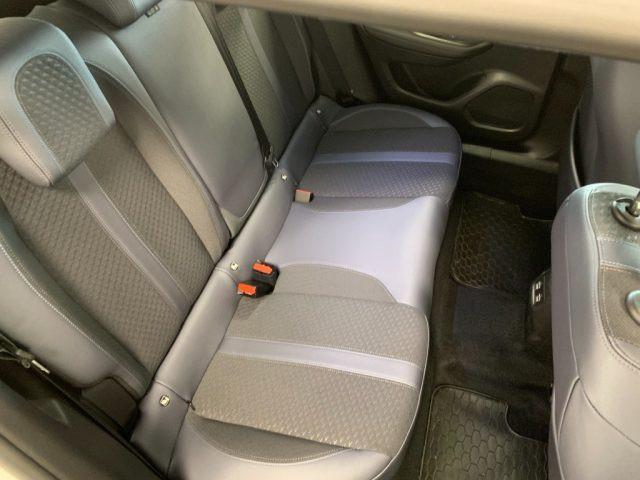 PEUGEOT 2008 1.5 BlueHDi EAT8 Allure Navi Pack Automatico