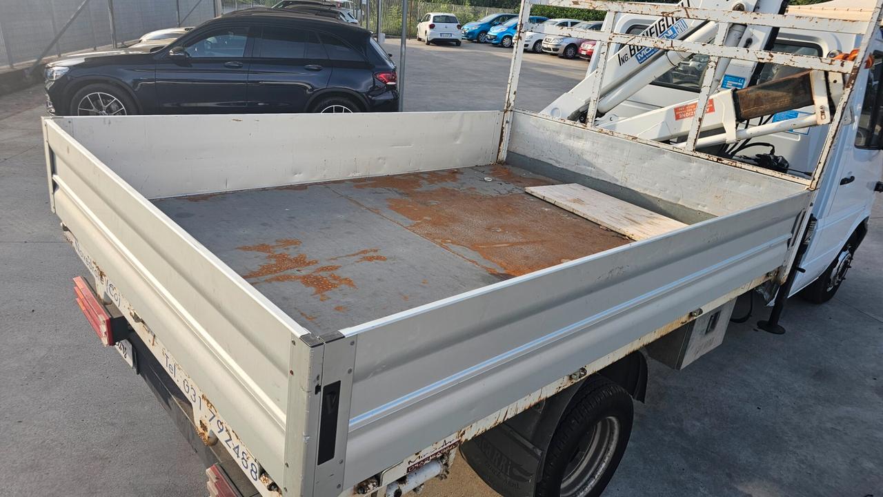 Mercedes Benz sprinter 413 dci con gru gemellato