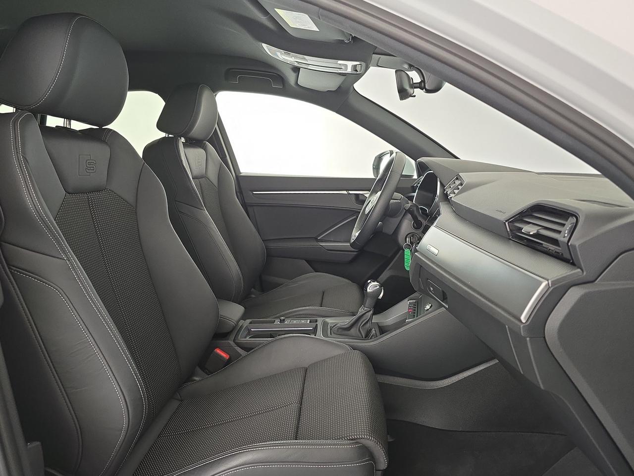 Audi Q3 35 2.0 tdi s line edition s-tronic