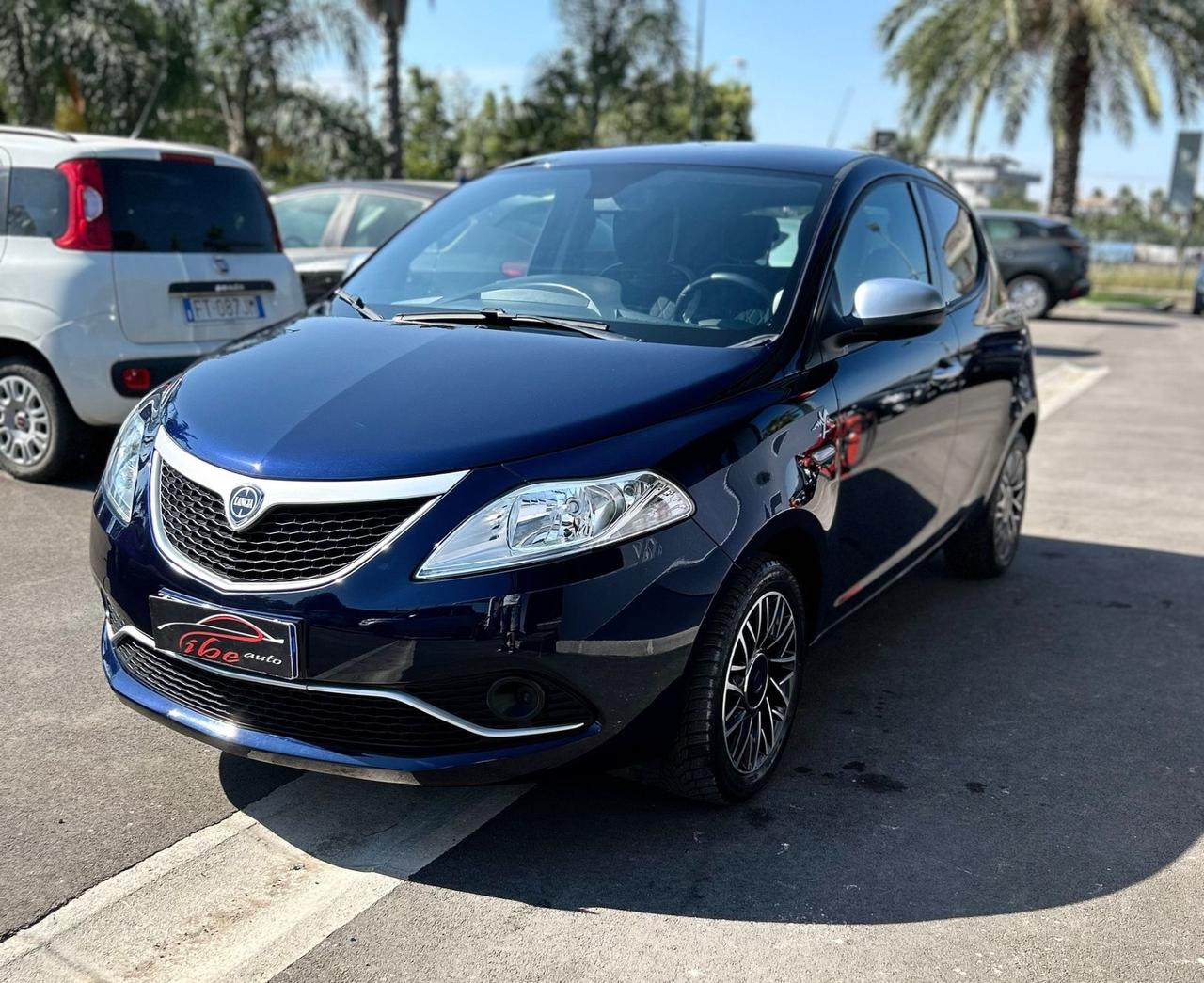 Lancia Ypsilon 1.2 69 CV 5 porte Mya