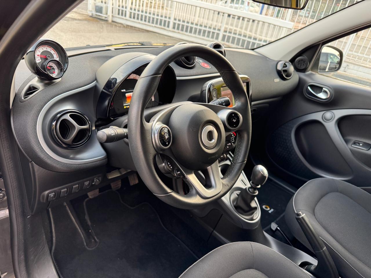 Smart ForFour 90 0.9 Turbo Passion LED NAVI