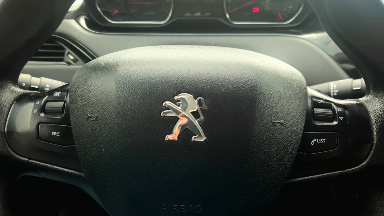 Peugeot 208 1.2 82CV 5porte Active