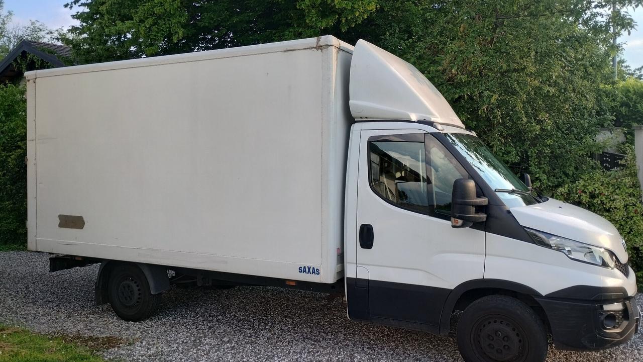 FURGONE IVECO DAILY CASSONATO