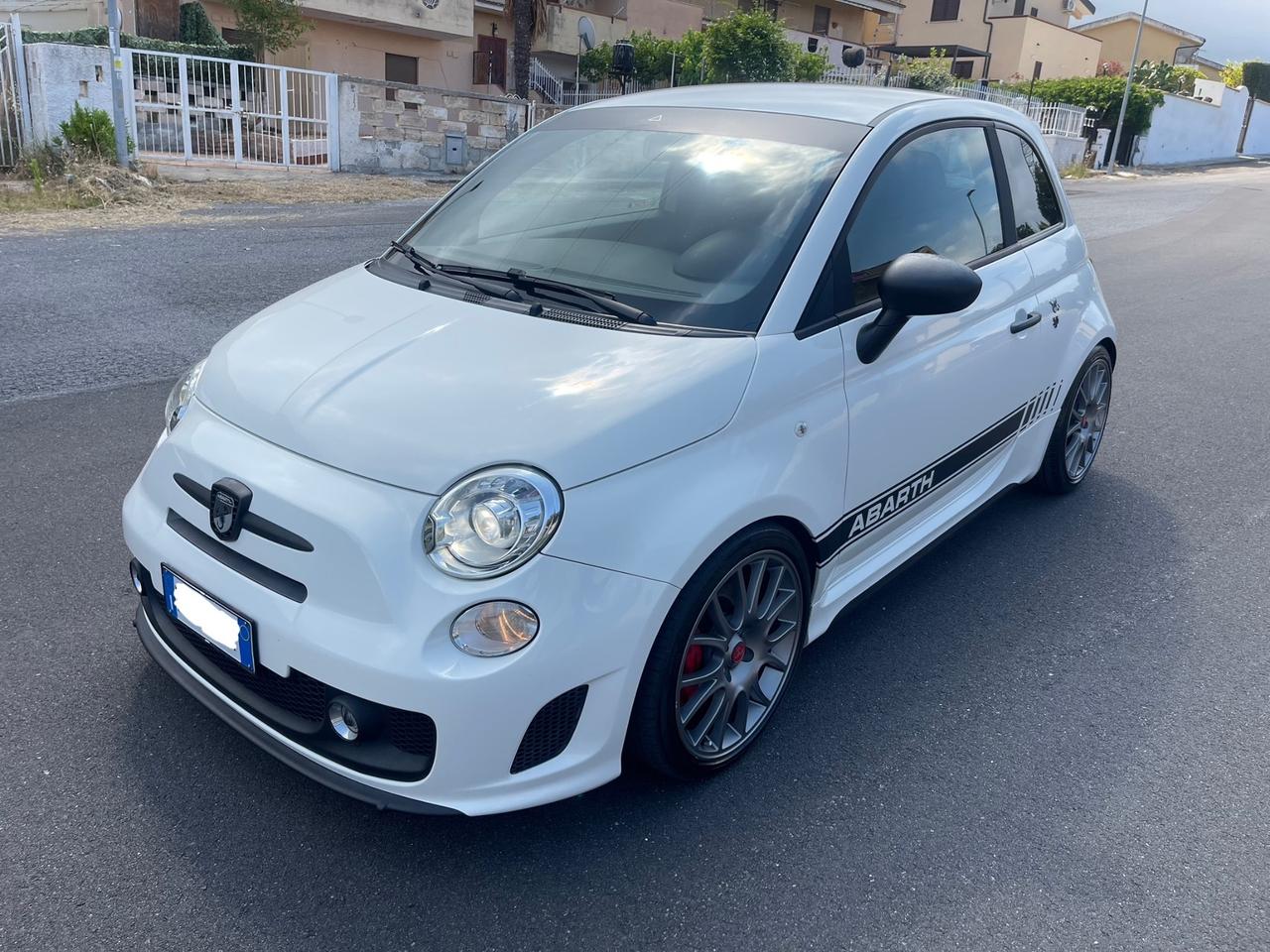 Fiat 500 Abarth 595 competizione