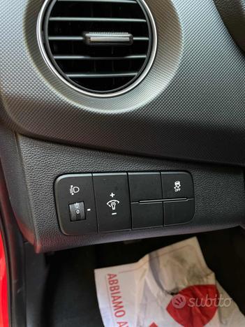 HYUNDAI i10 1.0 MPI Comfort OK NEO PATENTATI!!!