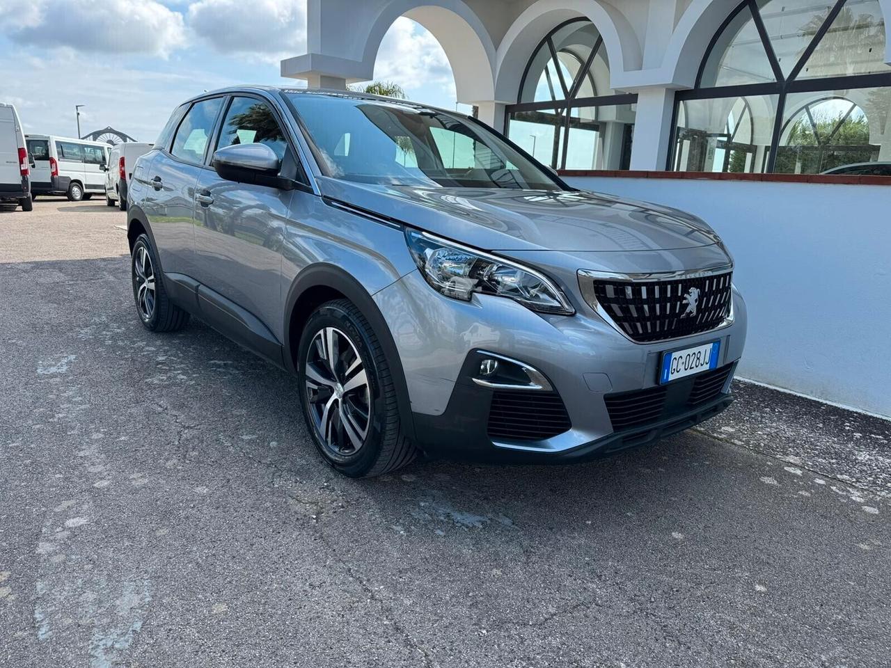 Peugeot 3008 Autocarro 5POSTI N1