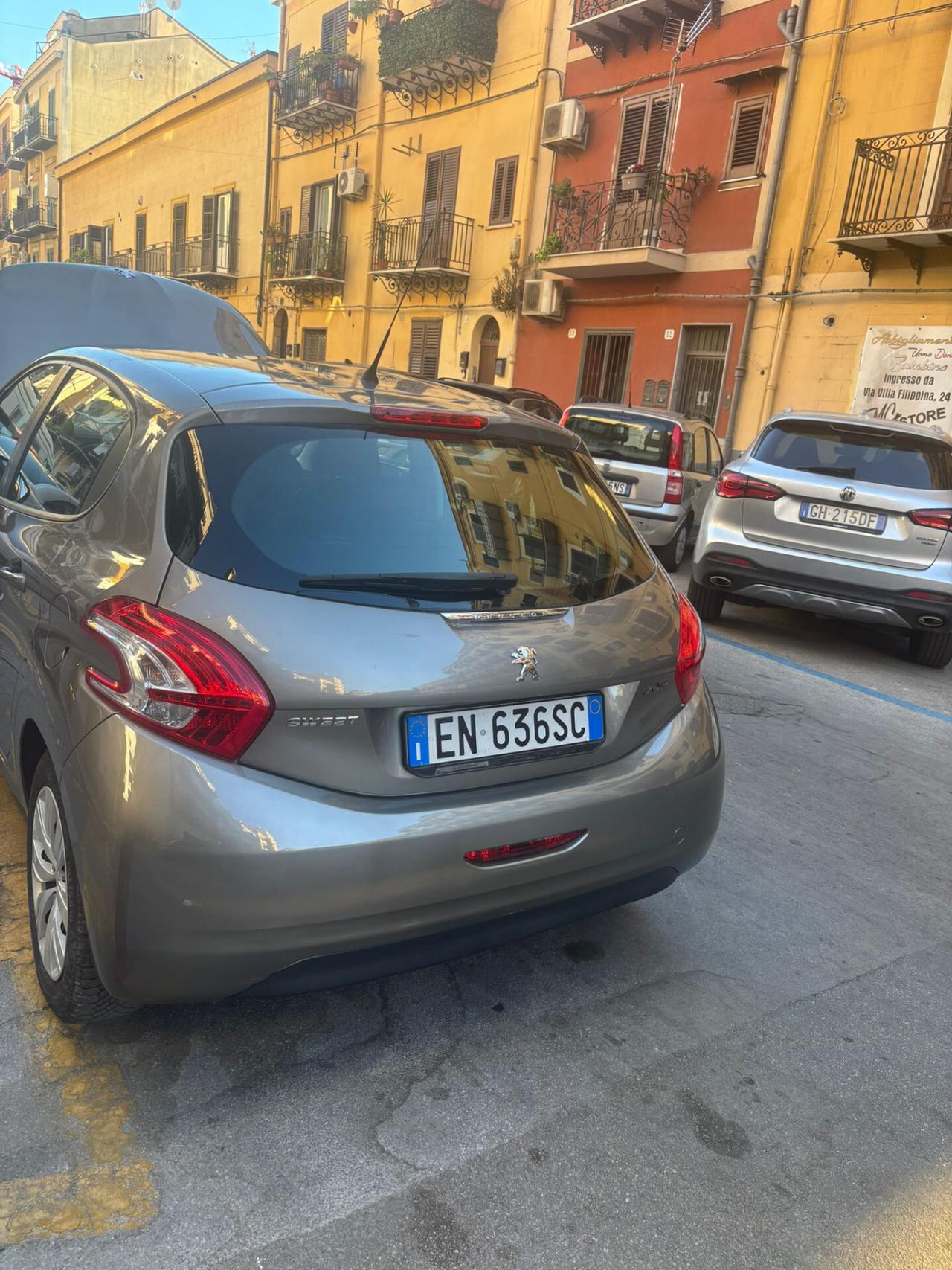 Peugeot 208 1.2 VTi 82 CV 5 porte Allure FINANZIABILE