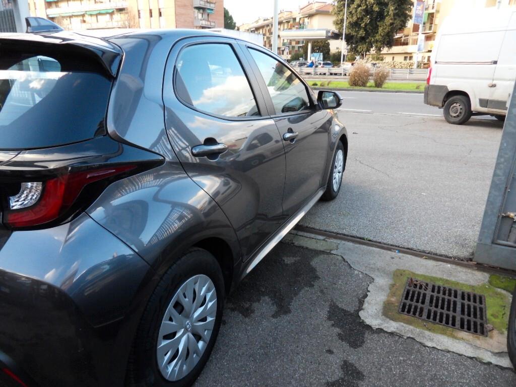 Toyota Yaris 1.5 Hybrid 5 porte Business