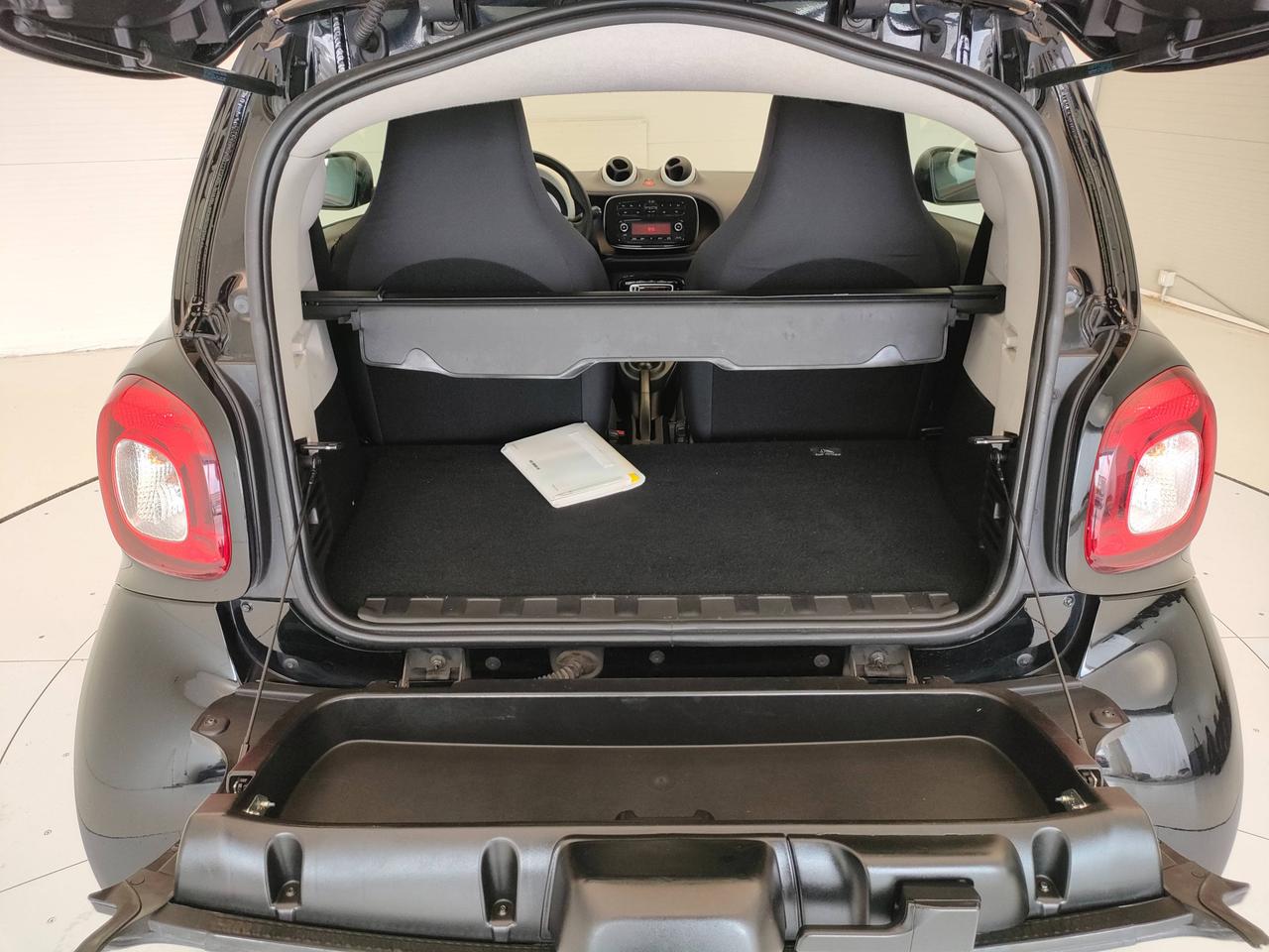 SMART Fortwo III 2015 - Fortwo 1.0 Youngster 71cv twinamic my18