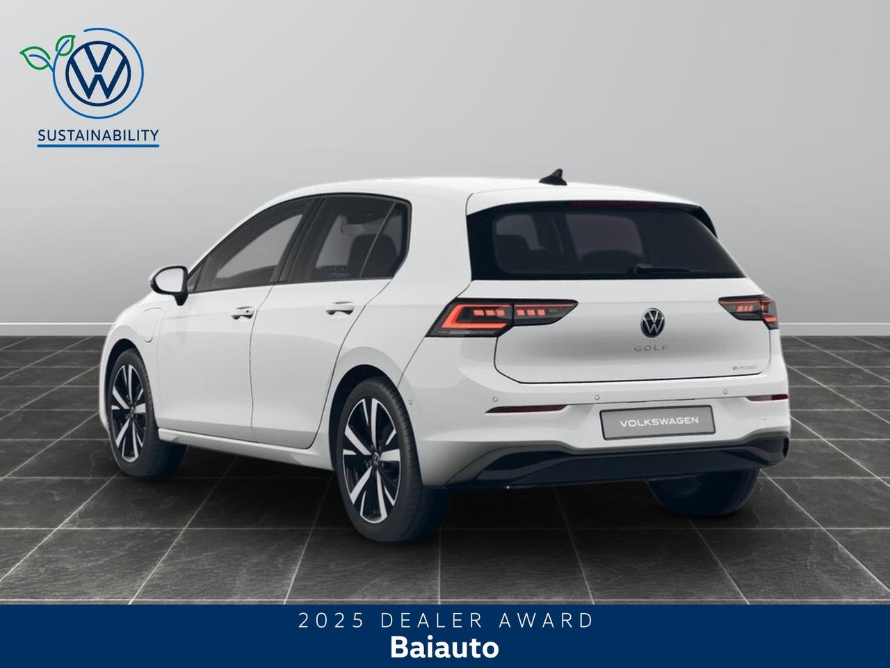 Volkswagen Golf 1.5 tsi ehybrid 204cv life dsg