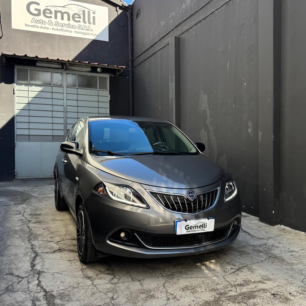 Lancia Ypsilon GOLD 1.0 HYBRID