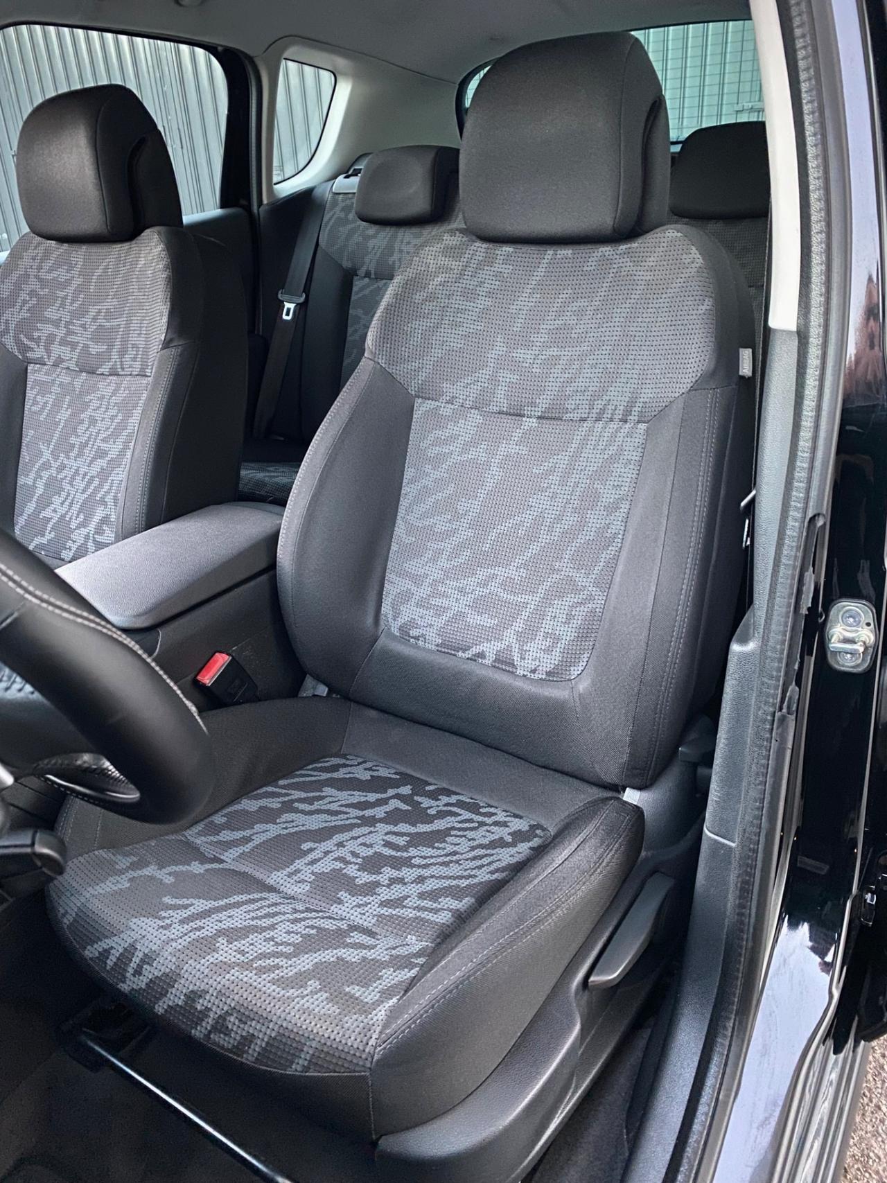 Peugeot 3008 1.6 e-HDi 112cv AUTOMATICA “Allure”