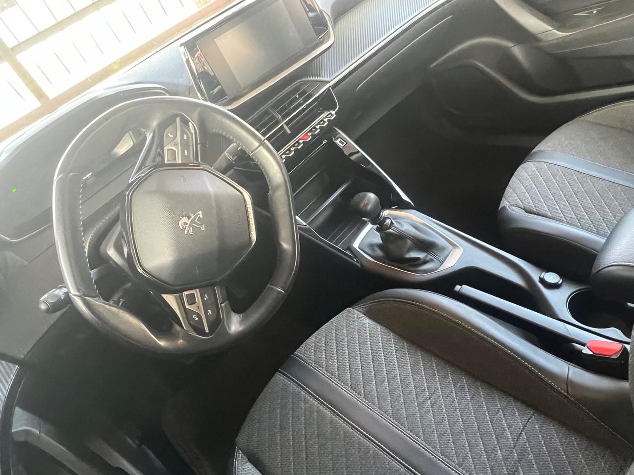 Peugeot 2008 BlueHDi 110 S&S Allure