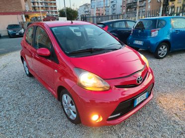 Toyota Aygo 1.0 5 porte Lounge Connect *PROMO*