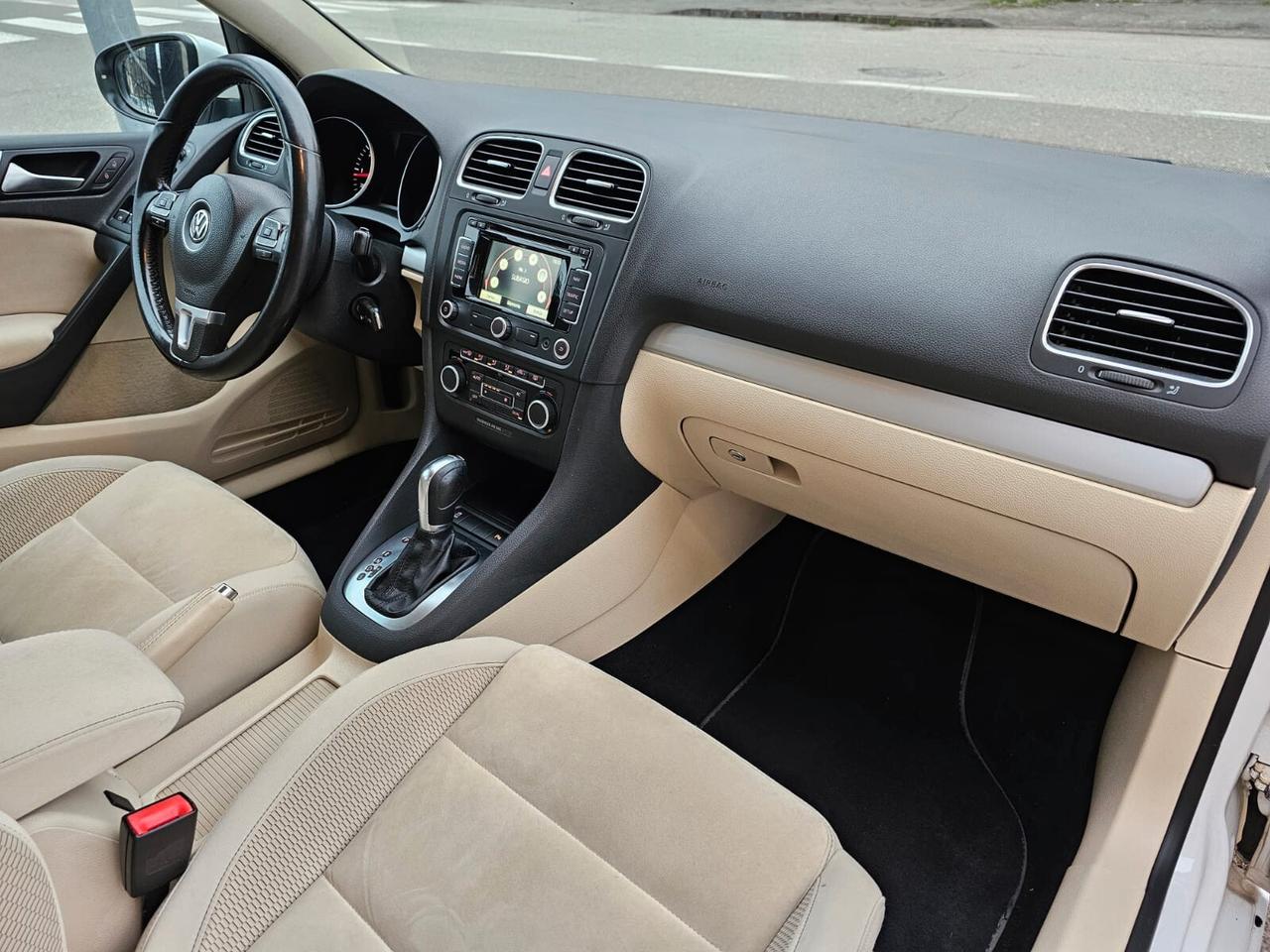 Volkswagen Golf 2.0 TDI 140cv DSG Highline*Pdc*Bi-Xeno*17*