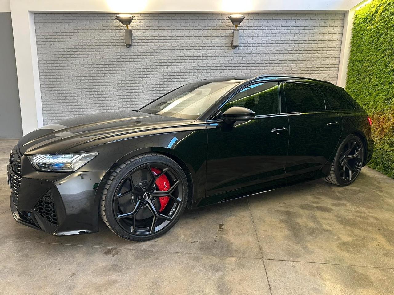 Audi RS6 RS 6 Avant 4.0 TFSI V8 quattro tiptronic Performance