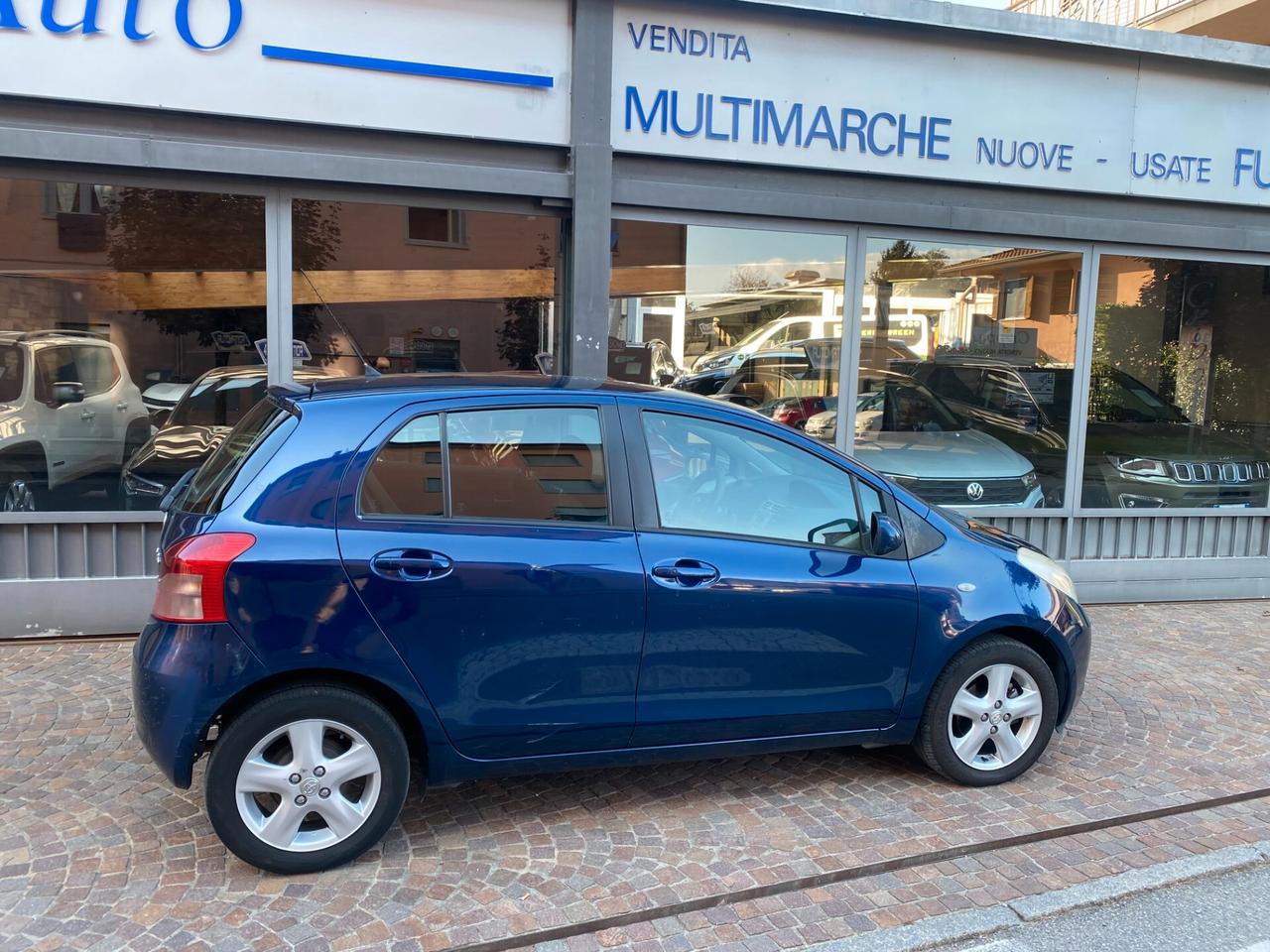 Toyota Yaris 1.0 5 porte Sol