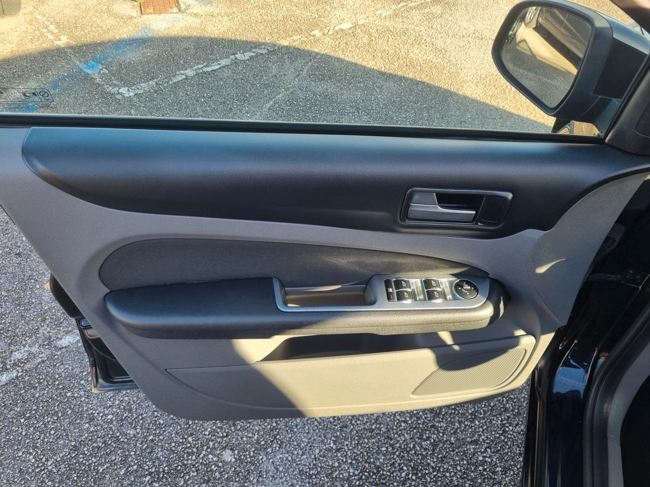 Ford Focus 1.6 TDCi (110CV) SW Ikon