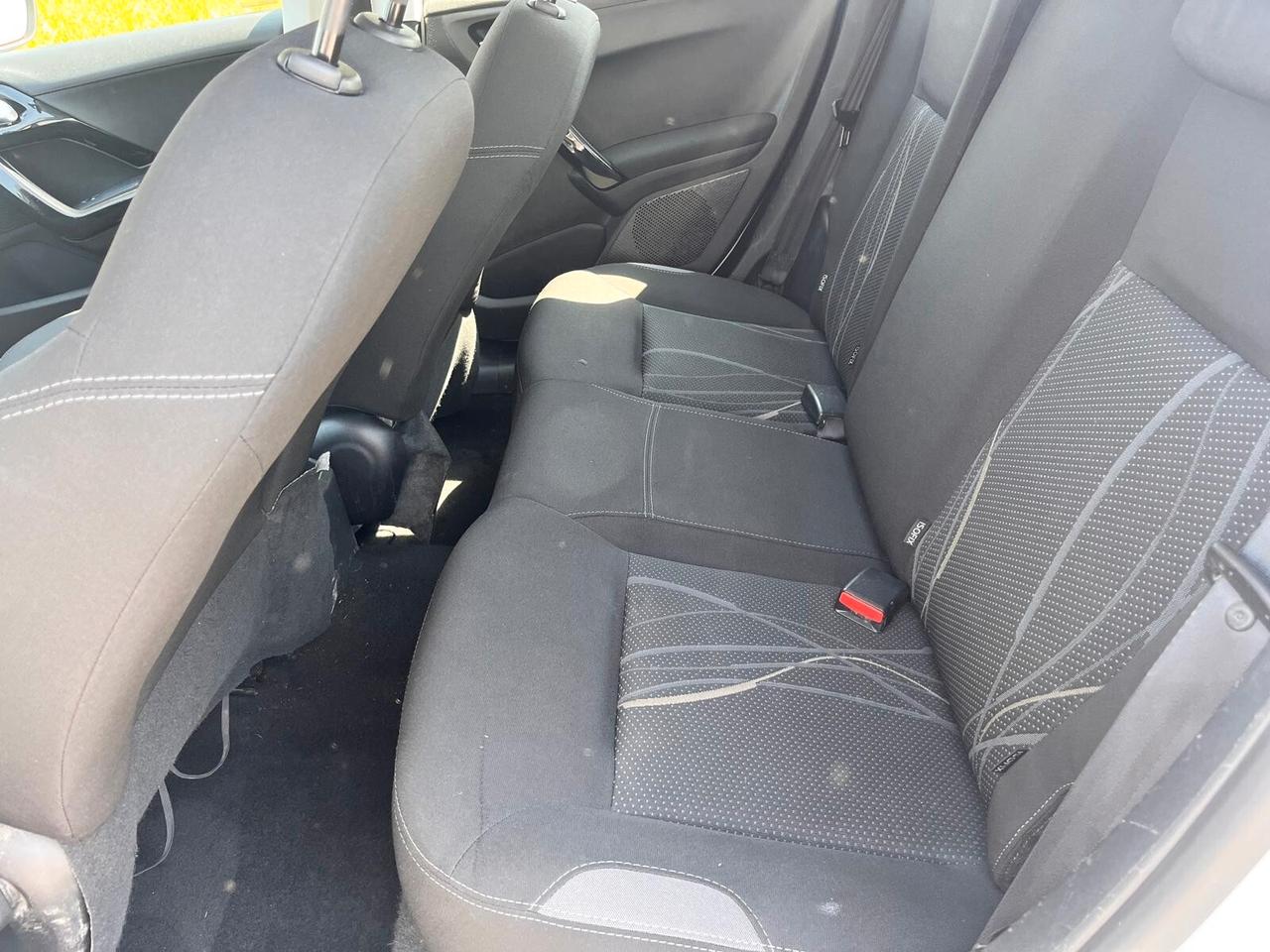 Peugeot 208 1.4 HDi 68 CV 5 porte Access