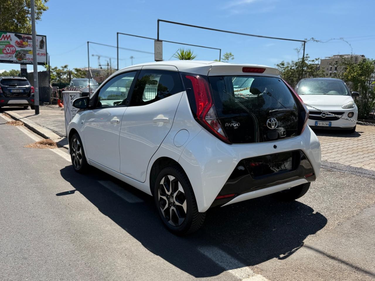 Toyota Aygo 1.0 VVT-i 72 CV 5 porte x-play Manuale
